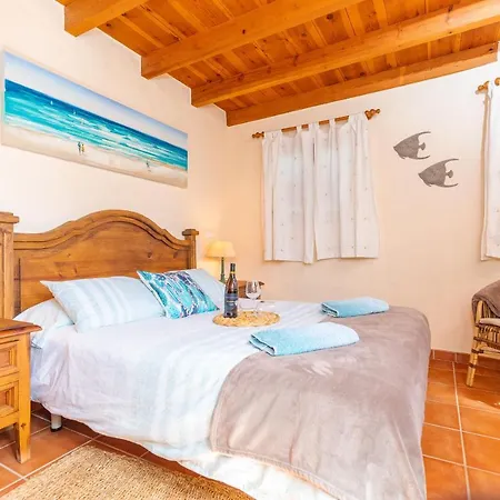 Surfescape Fuerteventura 4* לאחארס